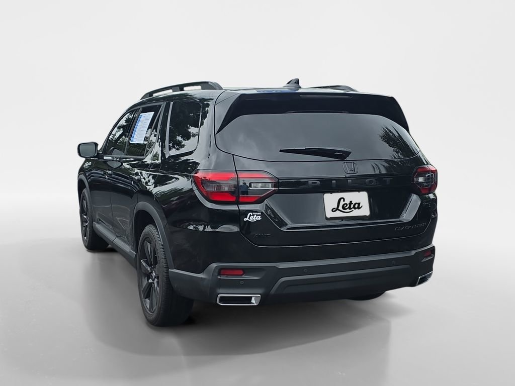 Certified 2025 Honda Pilot Black Edition image 6