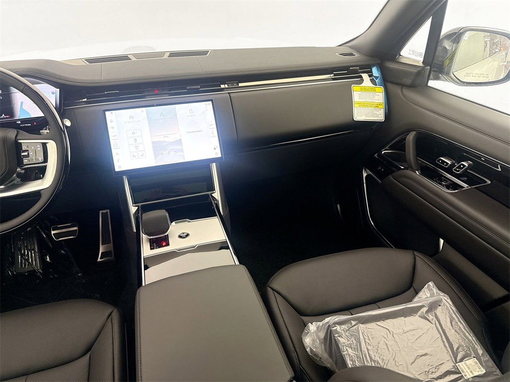 New 2026 Land Rover Range Rover SE image 23