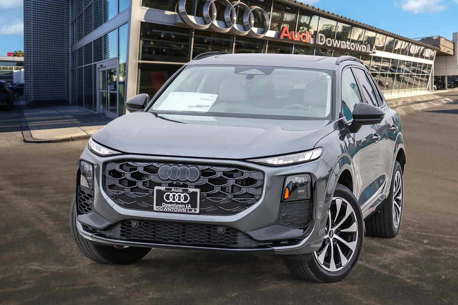 New 2026 Audi Q3 quattro 2.0T AWD/4WD image 1