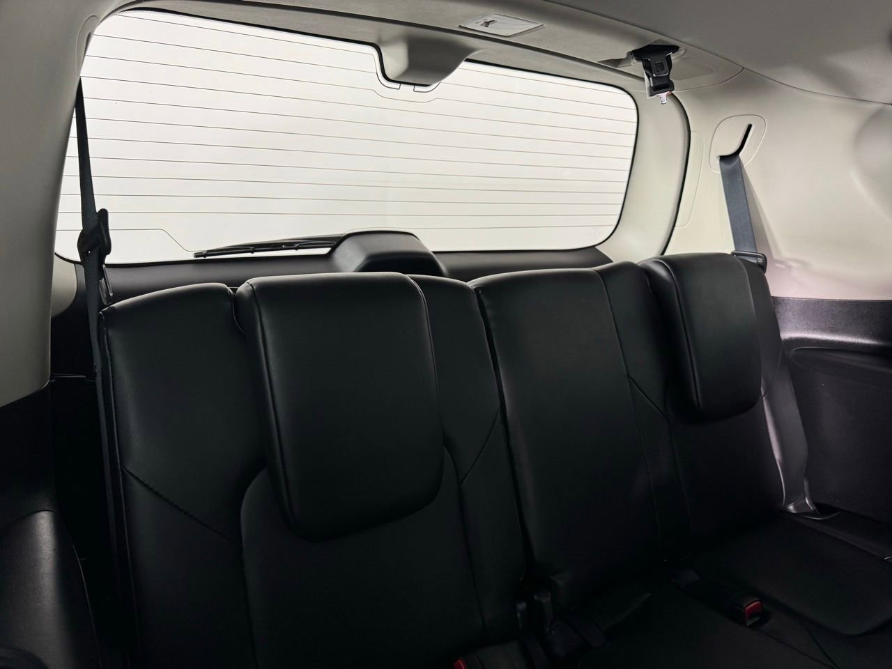 Used 2023 Nissan Armada Platinum w/ Captain's Chairs Package image 32