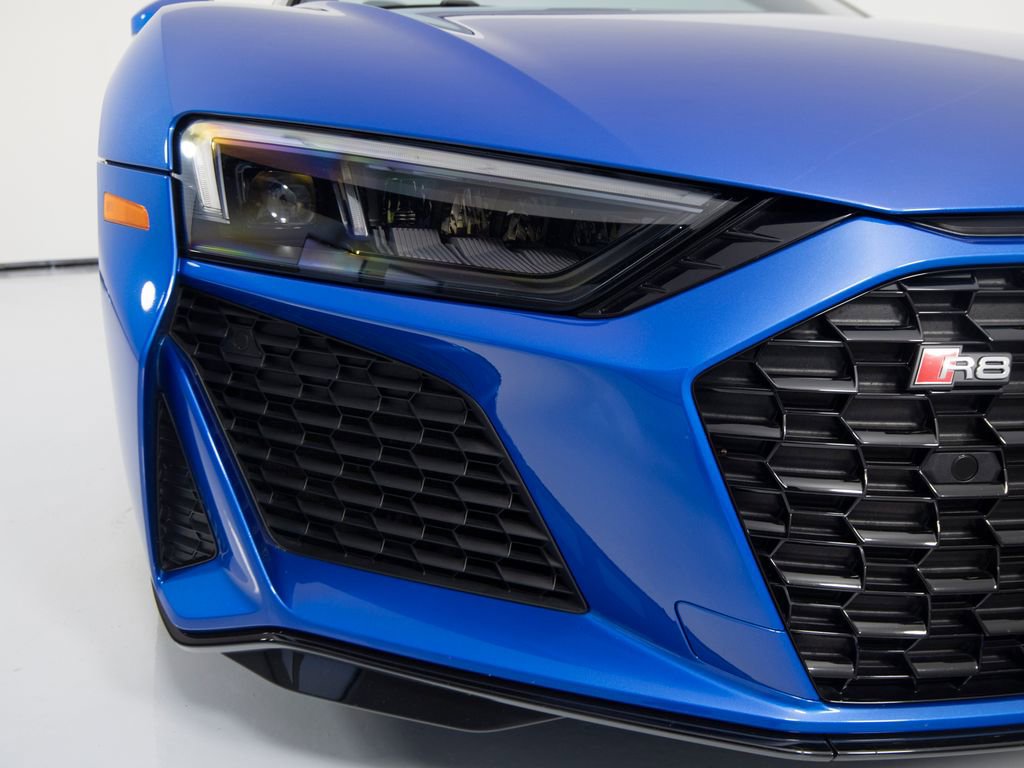 Used 2021 Audi R8 V10 w/ Premium Package RWD image 39