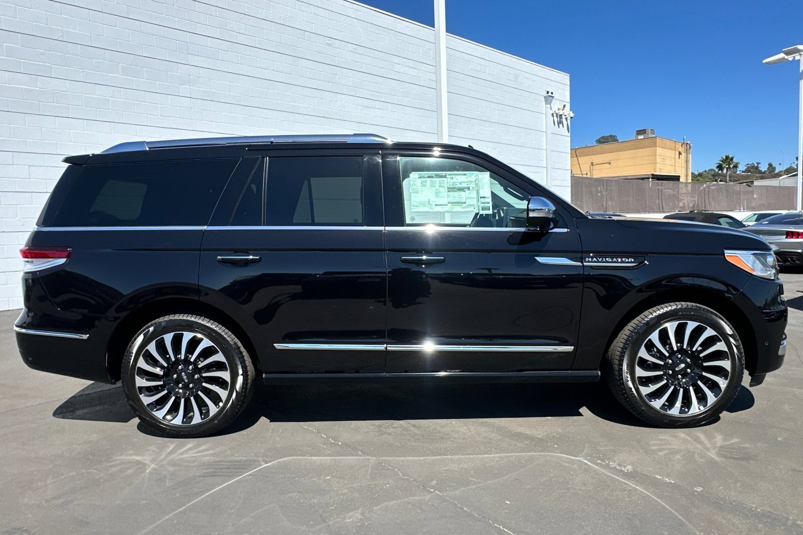 New 2024 Lincoln Navigator Black Label image 2