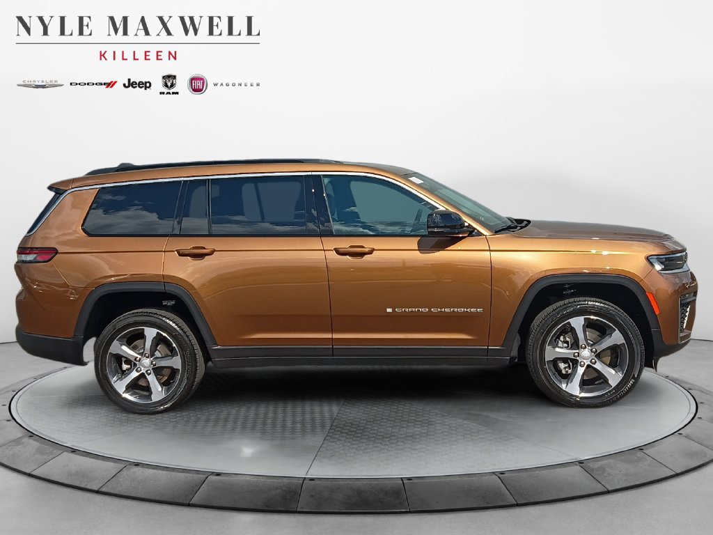 New 2026 Jeep Grand Cherokee L Limited AWD/4WD image 17