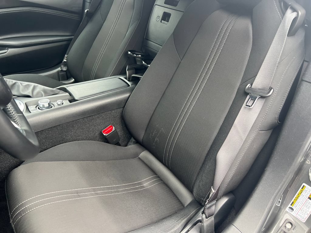 Used 2021 MAZDA MX-5 Miata Club RWD image 11