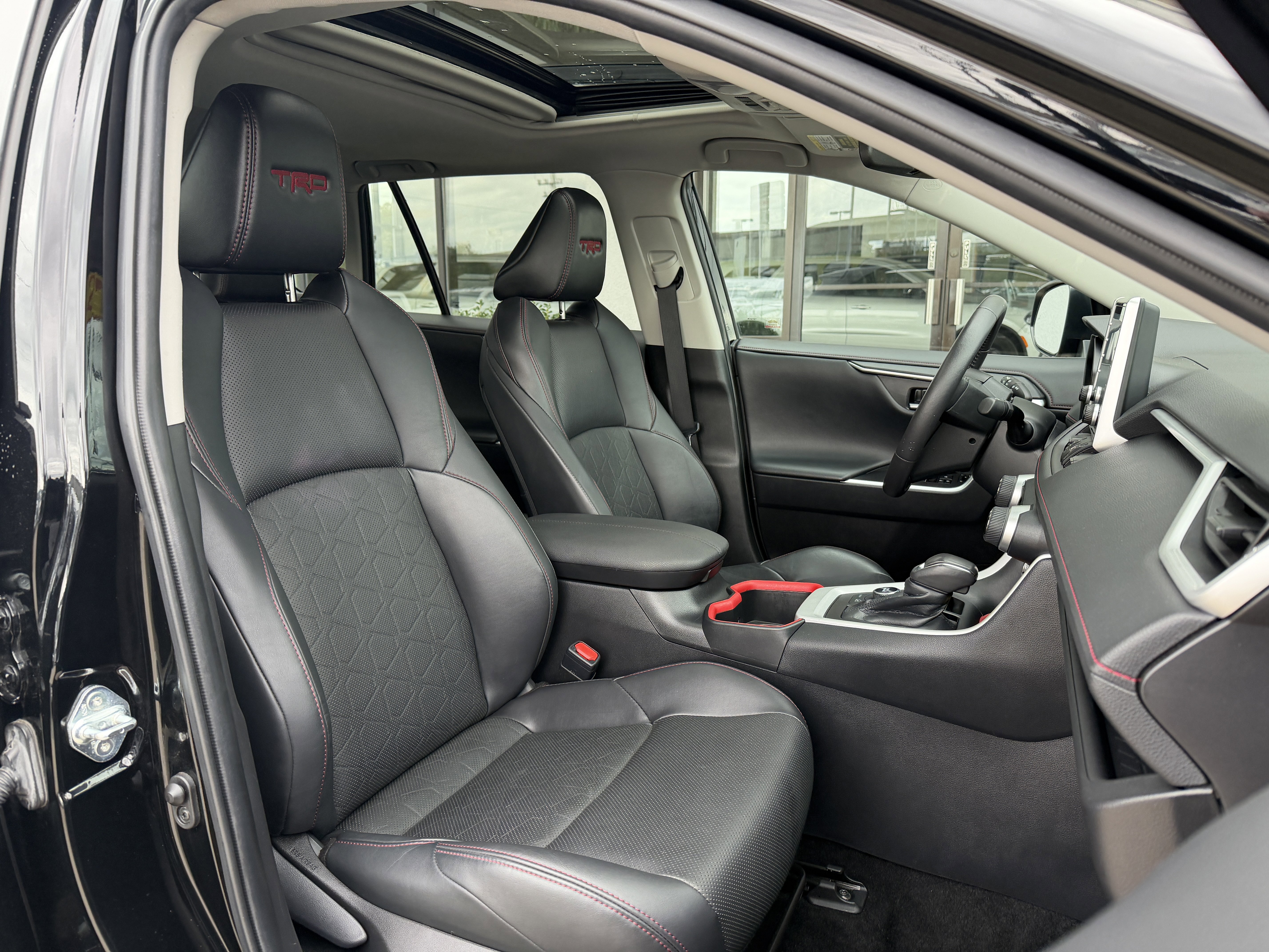 Used 2022 Toyota RAV4 TRD Off-Road image 21