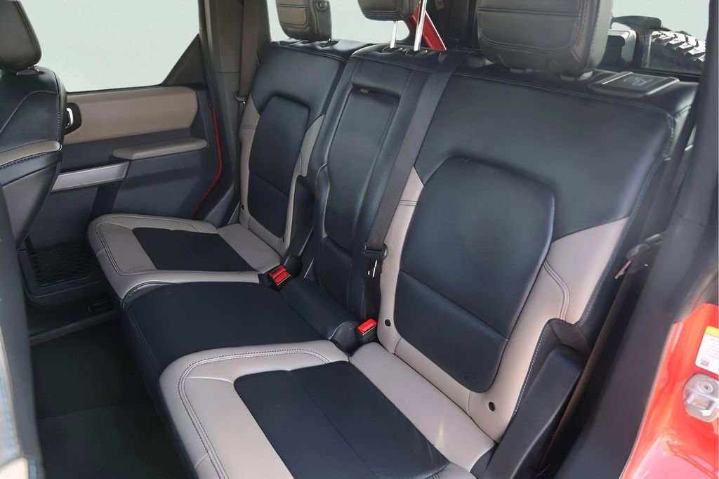 Used 2023 Ford Bronco Wildtrak image 25
