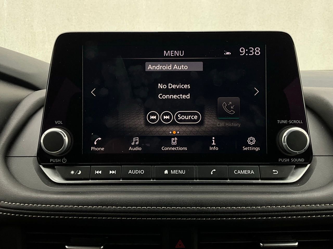 Used 2025 Nissan Rogue SV image 29