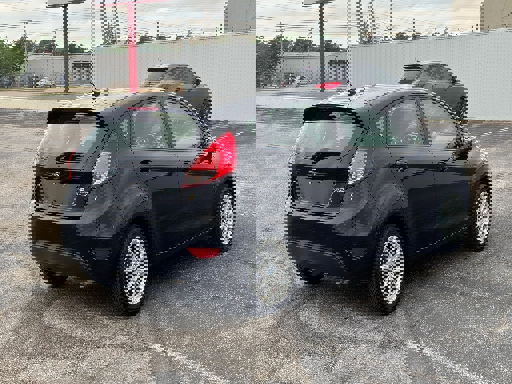 Used 2019 Ford Fiesta SE w/ Equipment Group 201A FWD image 3