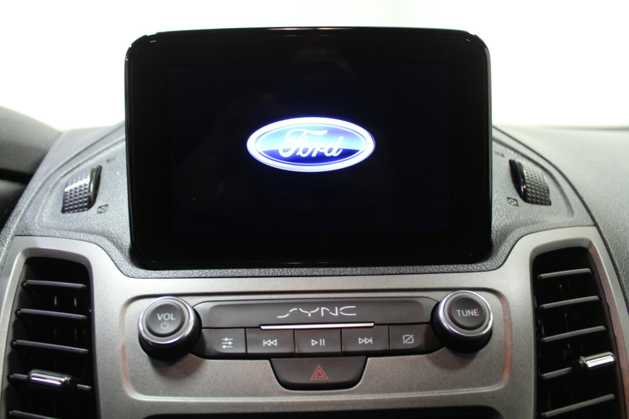 Used 2019 Ford Transit Connect XLT image 12