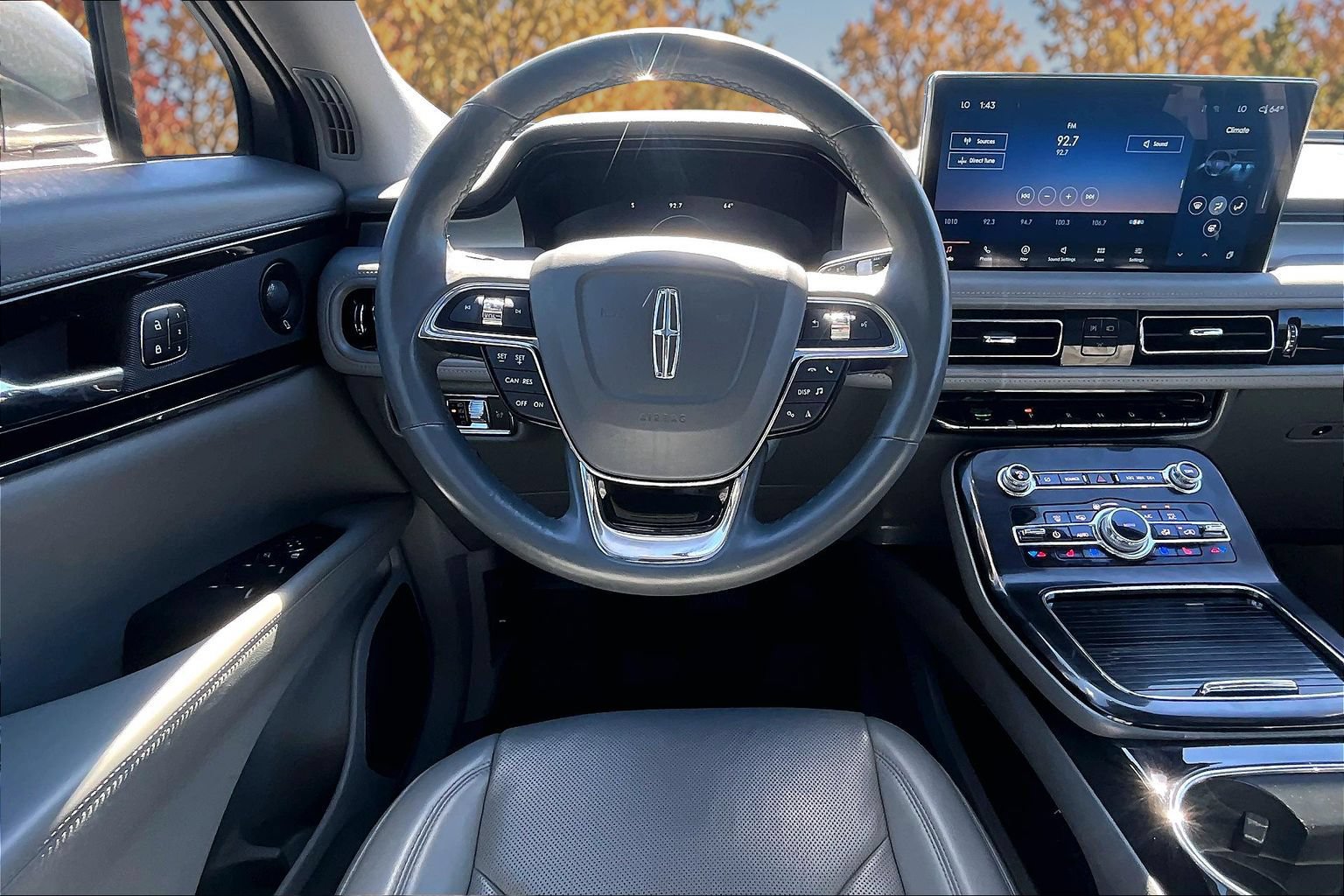 Used 2021 Lincoln Nautilus Reserve AWD/4WD image 6