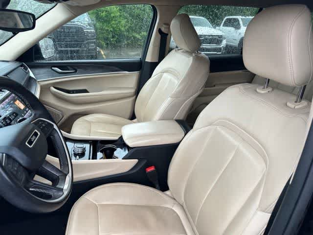 Used 2021 Jeep Grand Cherokee L Limited AWD/4WD image 3