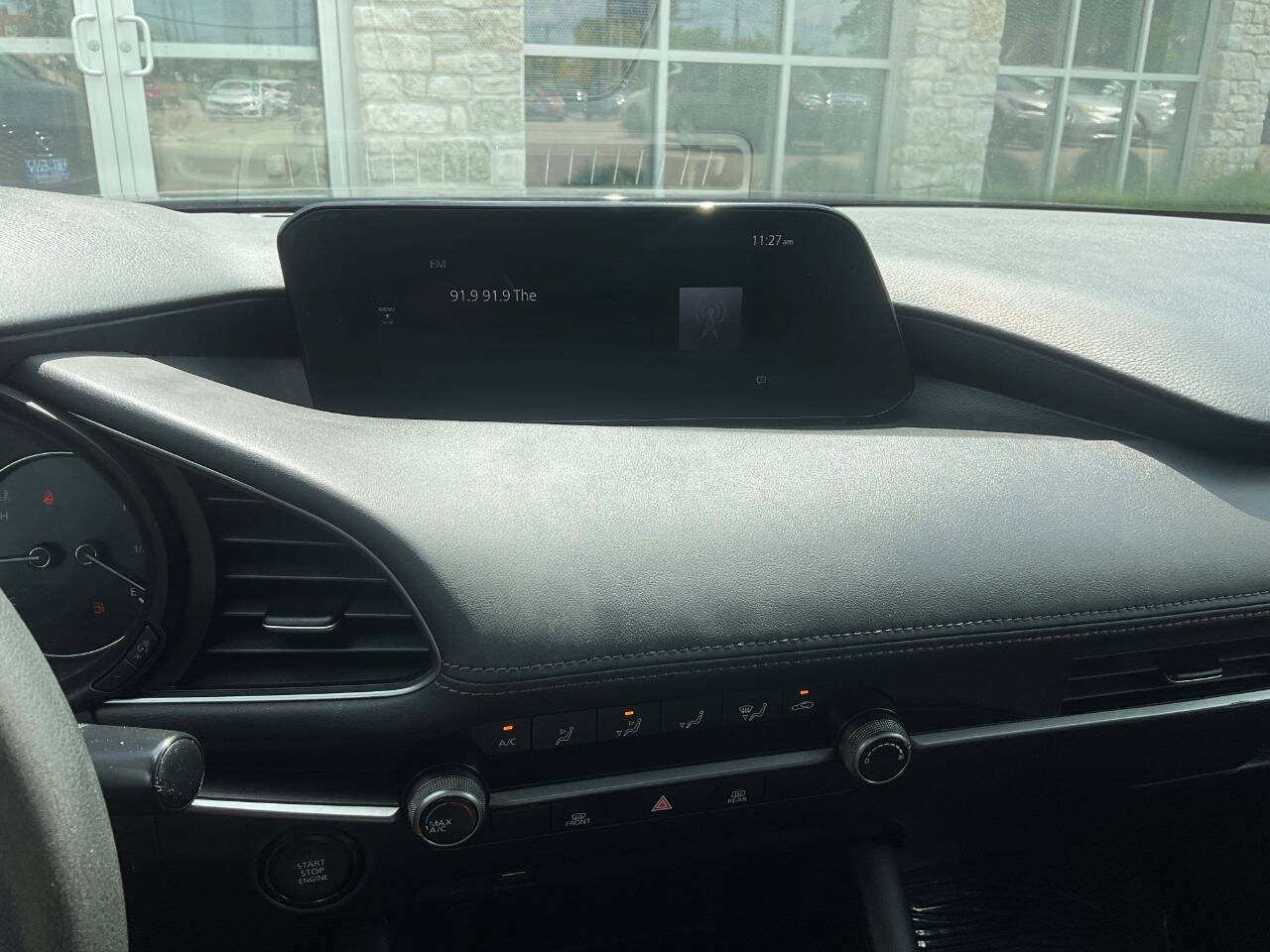 Used 2020 MAZDA MAZDA3 Sedan FWD image 20