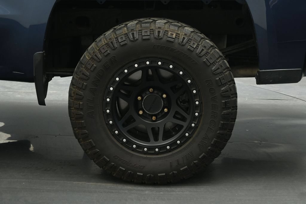 Used 2020 Chevrolet Silverado 1500 LT Trail Boss AWD/4WD image 24