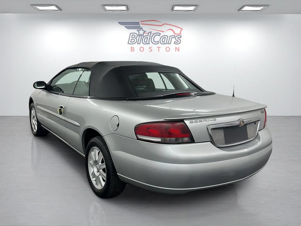 Used 2005 Chrysler Sebring GTC FWD image 6