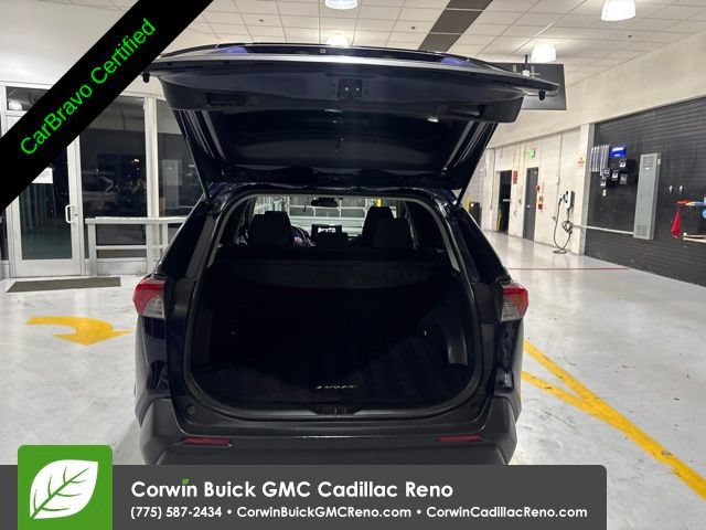 Used 2019 Toyota RAV4 XLE w/ Carpet Mat Package AWD/4WD image 40