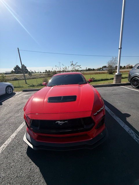 Used 2024 Ford Mustang GT RWD image 18