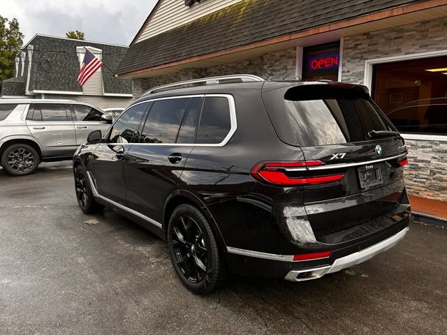 Used 2024 BMW X7 xDrive40i w/ Premium Package AWD/4WD image 5