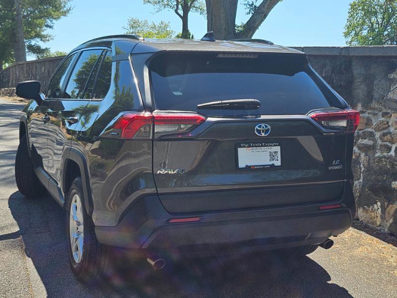 Used 2019 Toyota RAV4 LE image 8
