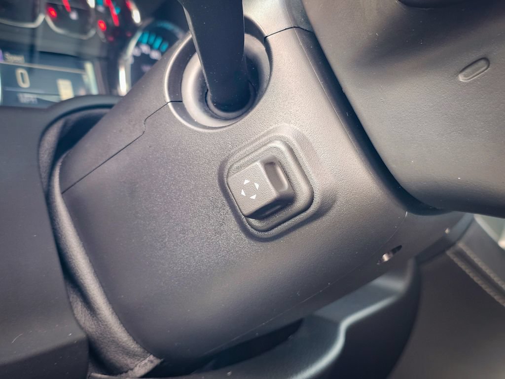 Used 2019 Chevrolet Suburban LT AWD/4WD image 16