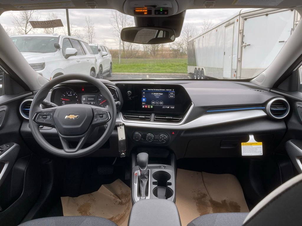 New 2026 Chevrolet Trax LS image 20