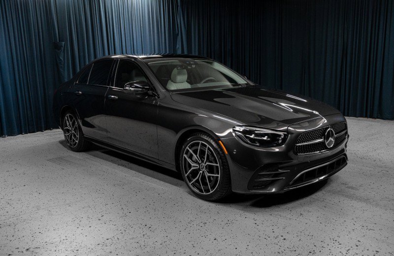 Certified 2023 Mercedes-Benz E 450 4MATIC Sedan image 3