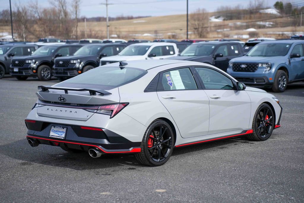 Used 2025 Hyundai Elantra N image 4