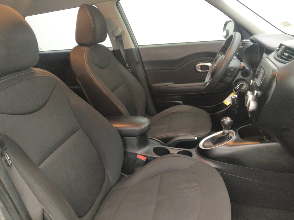 Used 2016 Kia Soul w/ Option Group 020 FWD image 21