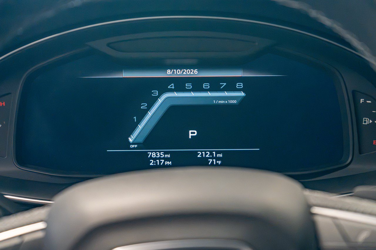 Used 2023 Audi SQ8 Prestige AWD/4WD image 35