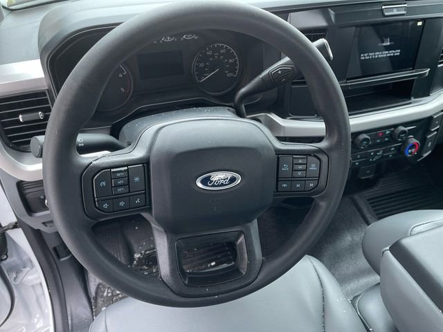 New 2025 Ford F550 4x4 Regular Cab Super Duty image 15