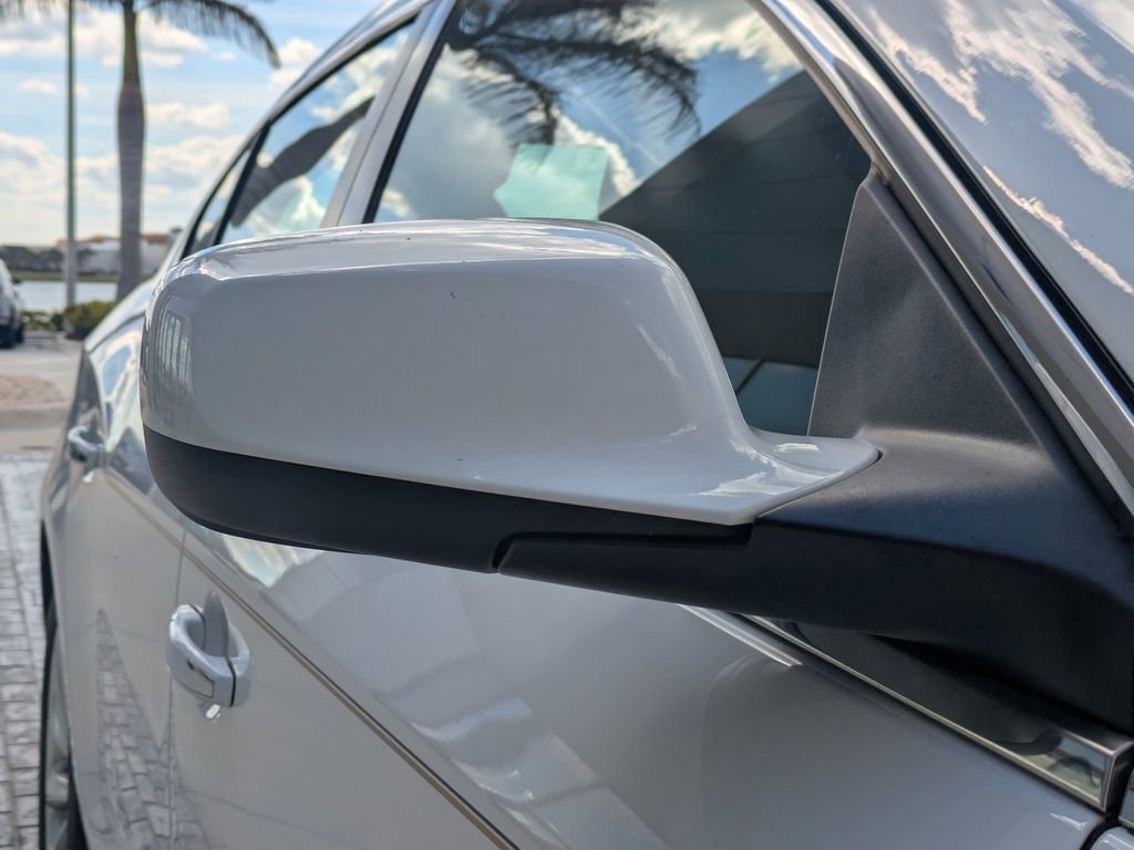 Used 2014 Buick LaCrosse image 12