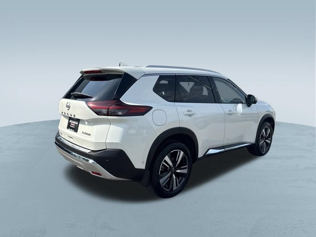 Used 2023 Nissan Rogue Platinum FWD image 8
