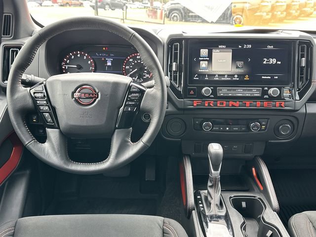 Used 2025 Nissan Frontier Pro-X image 8