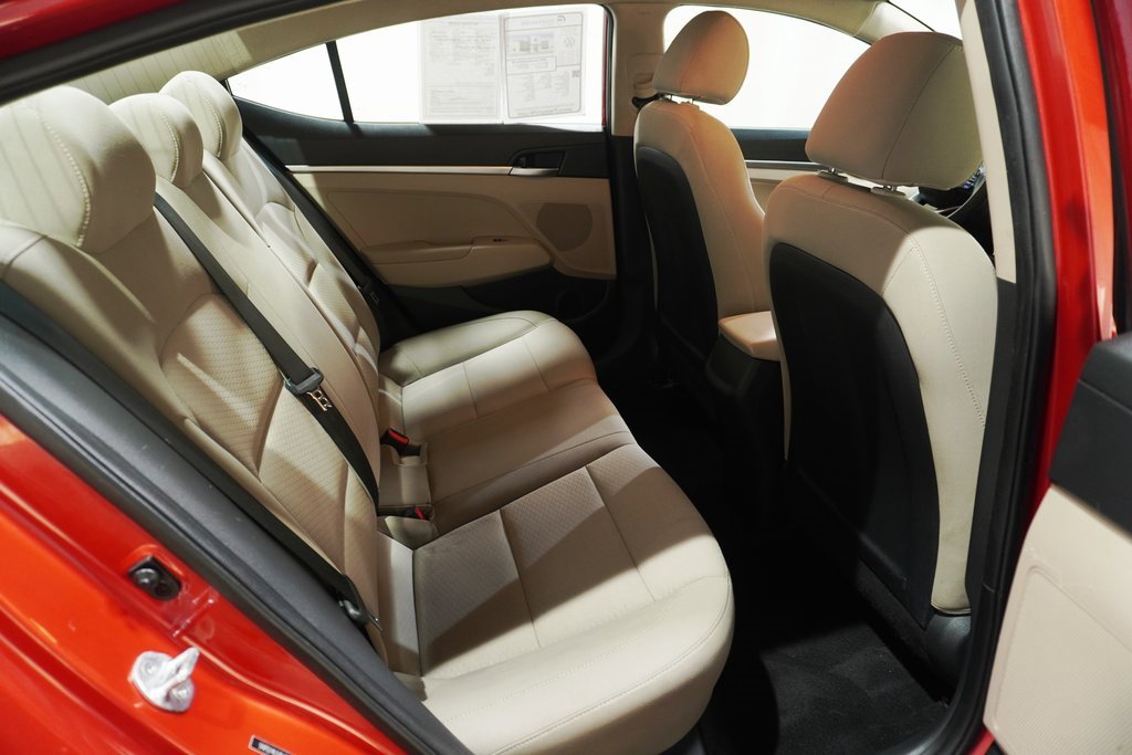 Used 2020 Hyundai Elantra SE image 12