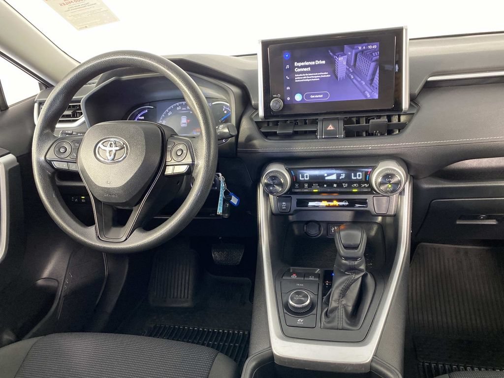 Used 2023 Toyota RAV4 LE AWD/4WD image 12
