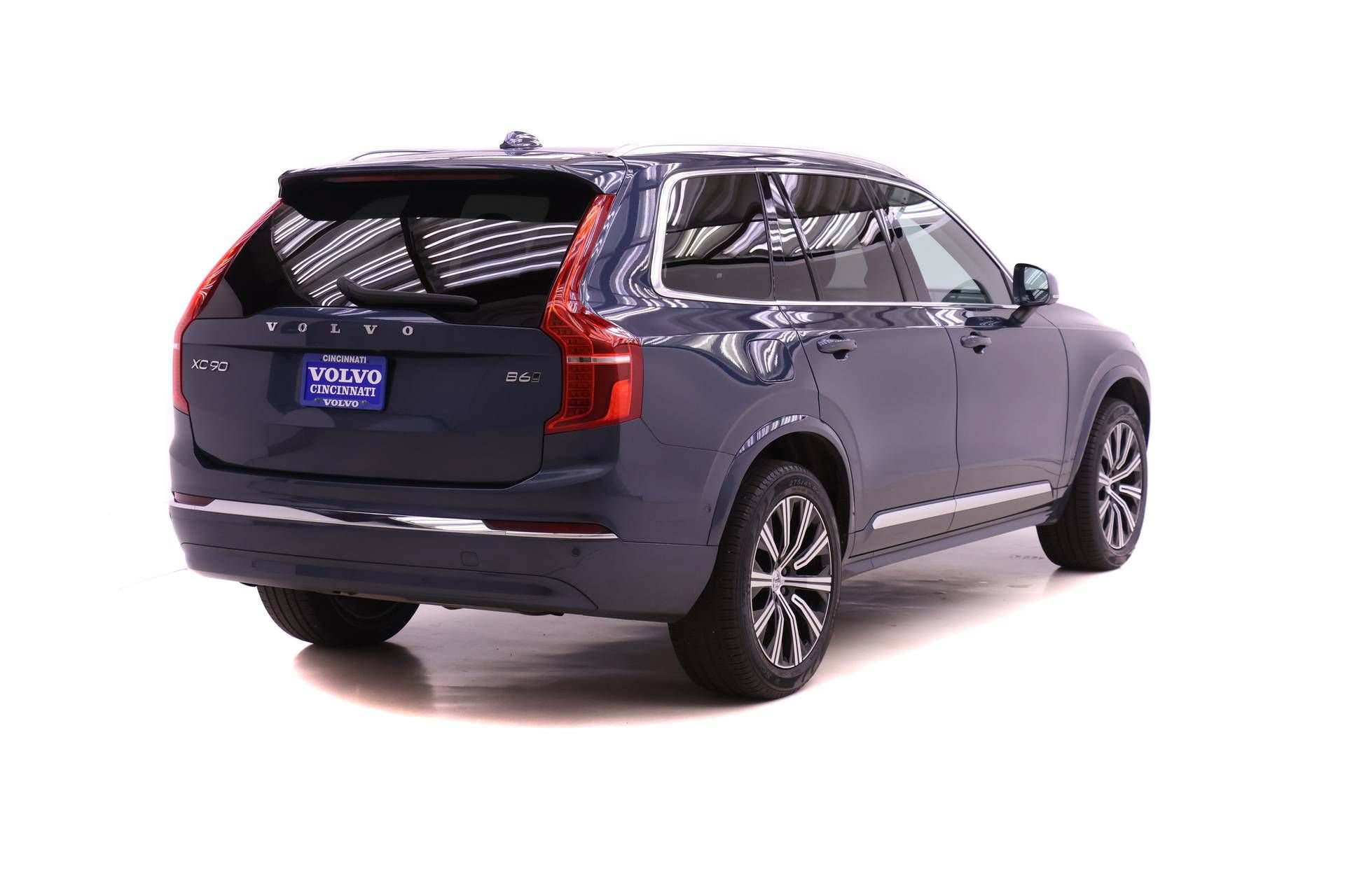 Used 2023 Volvo XC90 B6 Plus AWD/4WD image 4