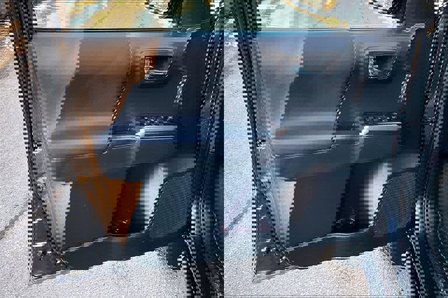 Used 2023 Toyota Tacoma TRD Off-Road image 20