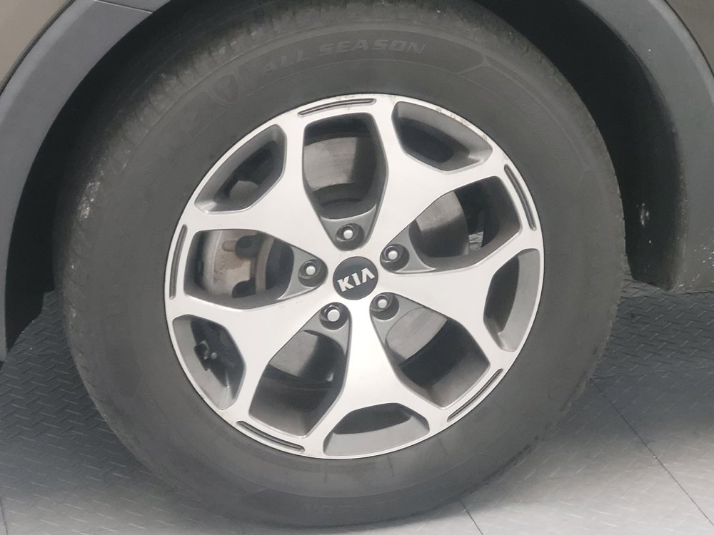 Used 2021 Kia Telluride EX image 31