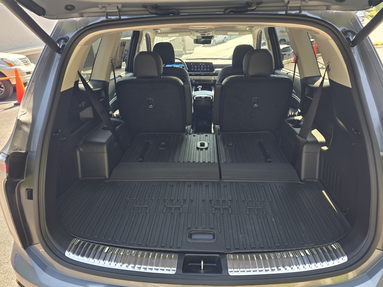 Used 2025 Kia Telluride SX Prestige AWD/4WD image 25