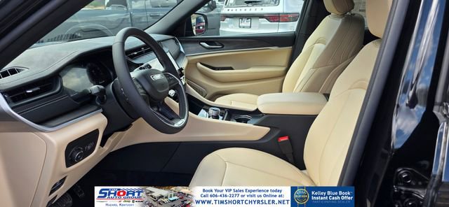 New 2026 Jeep Grand Cherokee Limited AWD/4WD image 18
