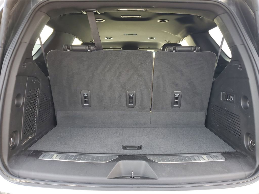 Used 2022 Chevrolet Tahoe RST w/ Luxury Package image 32