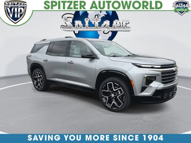 Used 2025 Chevrolet Traverse High Country w/ LPO, Floor Liner Package AWD/4WD image 2