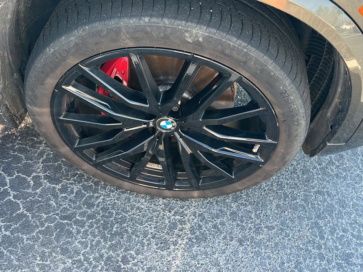 Used 2024 BMW X5 sDrive40i w/ M Sport Package image 7