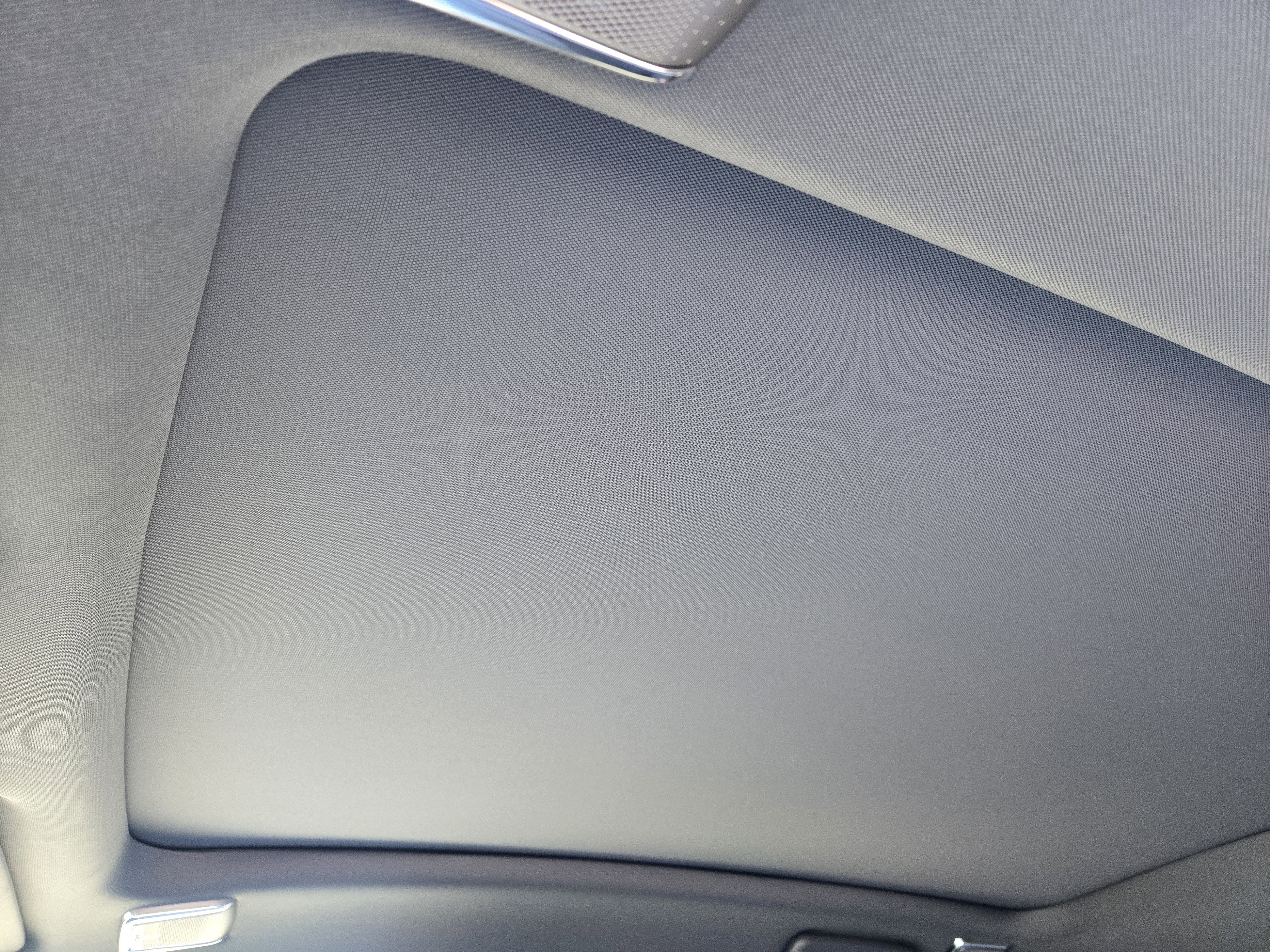 New 2025 Cadillac Optiq Luxury 1 w/ LPO, Floor Liner Package image 18