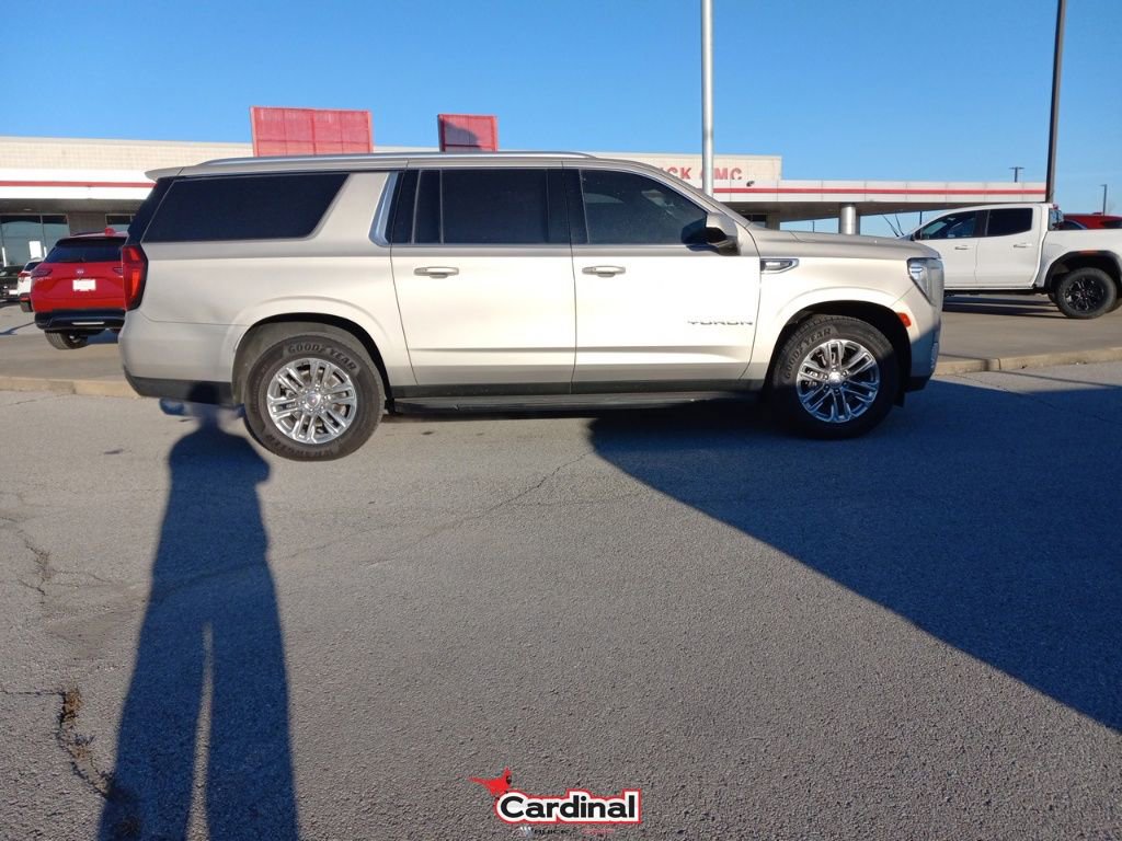 Used 2022 GMC Yukon XL SLE w/ Gmc Pro Safety Plus Package image 3