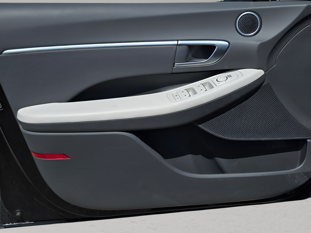 New 2026 Hyundai Sonata SEL FWD image 12