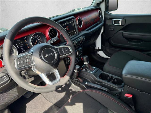 Used 2023 Jeep Wrangler Rubicon AWD/4WD image 10