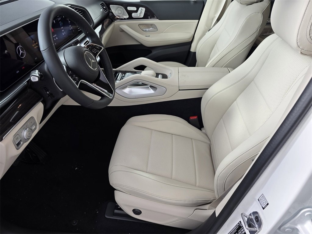 New 2026 Mercedes-Benz GLS 450 4MATIC image 6