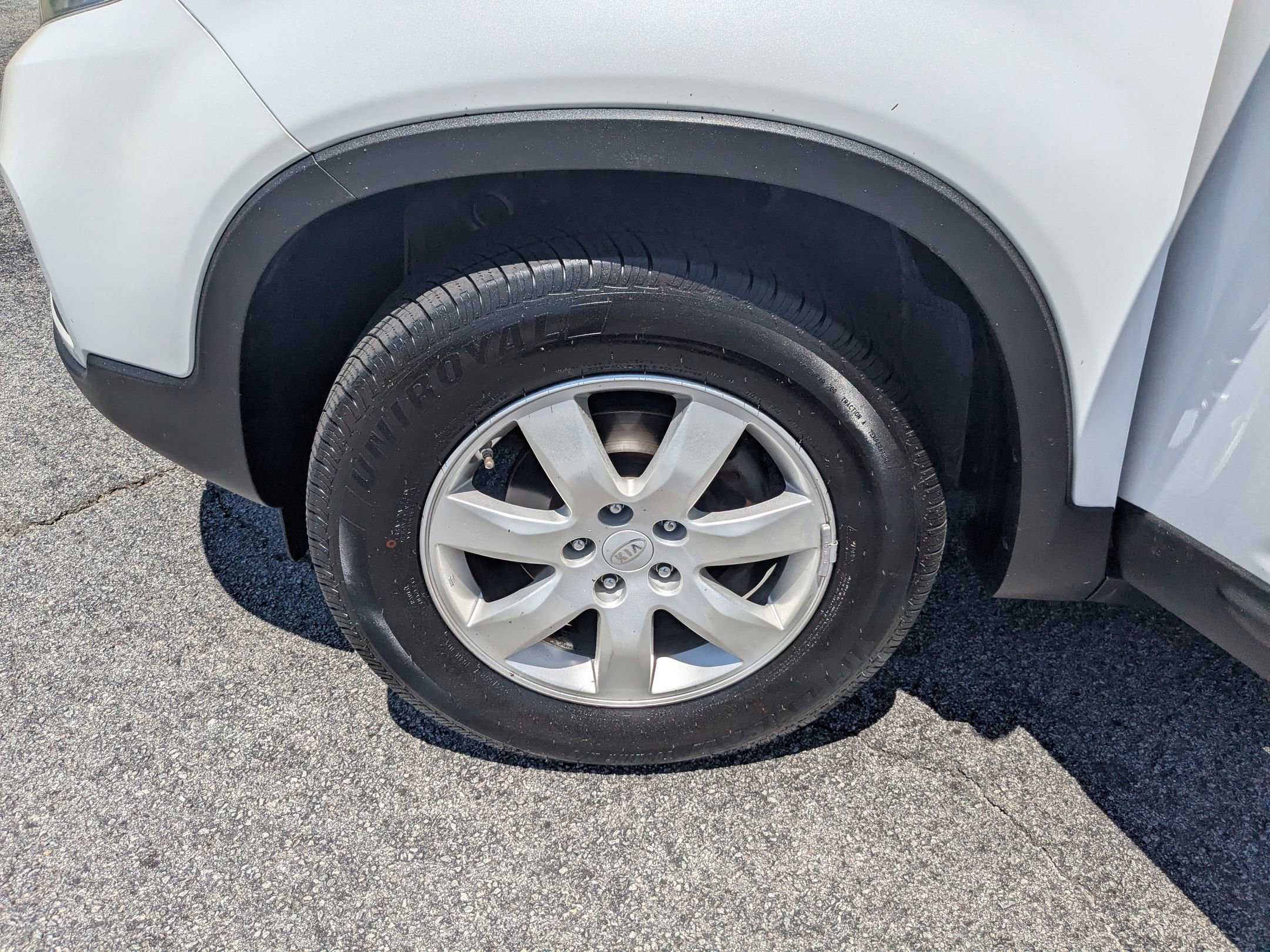 Used 2011 Kia Sorento LX image 10