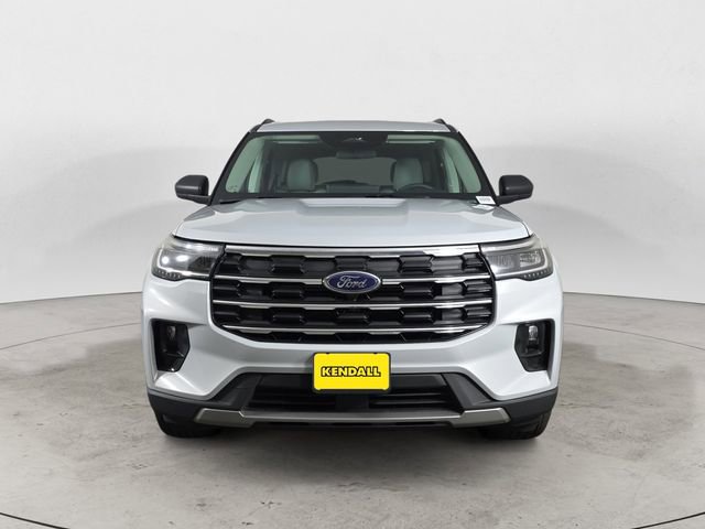 Used 2026 Ford Explorer Active w/ Active Comfort Package AWD/4WD image 8