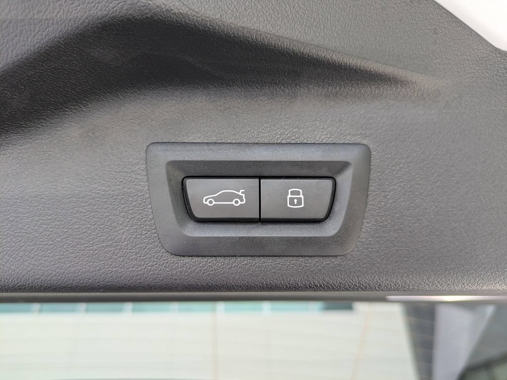 Used 2026 BMW X5 sDrive40i w/ Climate Comfort Package RWD image 15